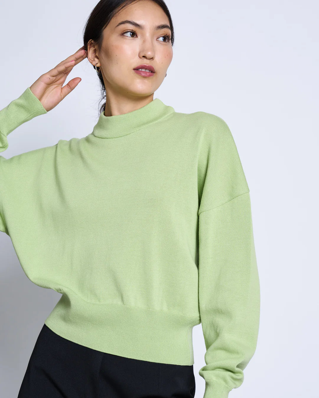 JAN 'N JUNE Yin jumper matcha women